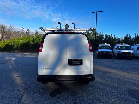Used 2025 Chevrolet Express 2500 Extended w/ Communications Package image 10