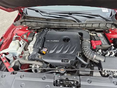 Used 2024 Nissan Altima 2.0 SR FWD image 13