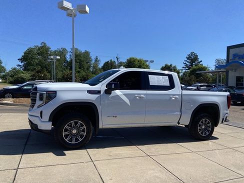 Used 2025 GMC Sierra 1500 AT4 AWD/4WD image 5