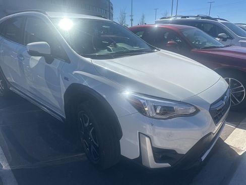 Used 2023 Subaru Crosstrek Hybrid image 2