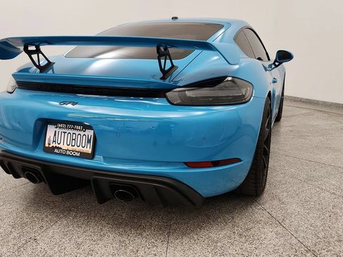 Used 2020 Porsche 718 Cayman GT4 RWD image 19