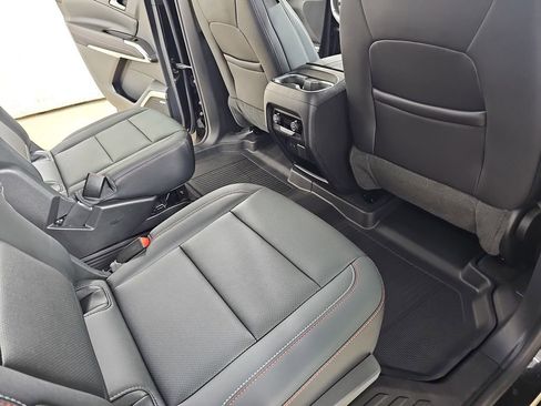 Certified 2024 Chevrolet Traverse Z71 w/ Enhanced Driving Package image 14