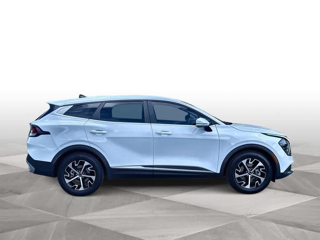 Certified 2025 Kia Sportage EX FWD image 9