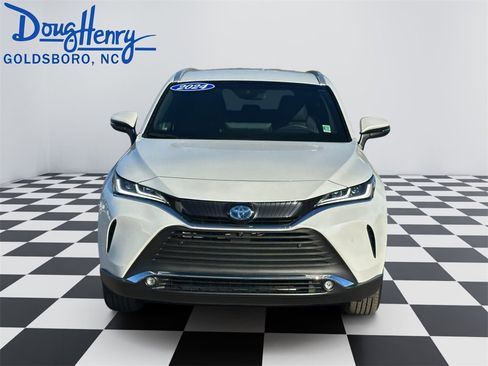 Used 2024 Toyota Venza Limited image 8