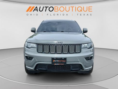 Used 2019 Jeep Grand Cherokee Altitude AWD/4WD image 9