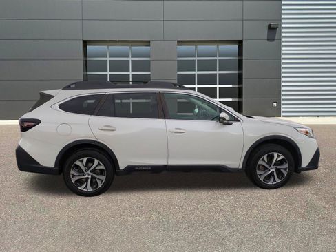 Used 2022 Subaru Outback Limited AWD/4WD image 8