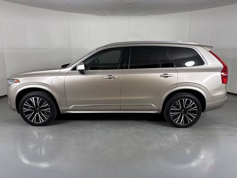 Used 2024 Volvo XC90 T8 Plus AWD/4WD image 5