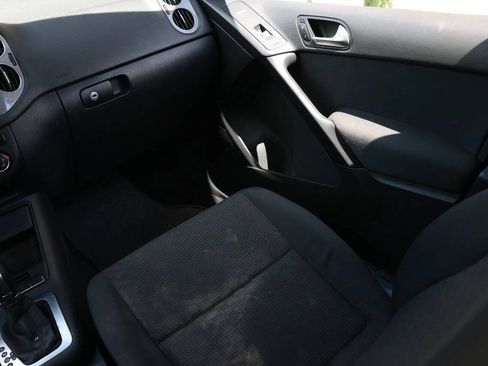 Used 2015 Volkswagen Tiguan S AWD/4WD image 38
