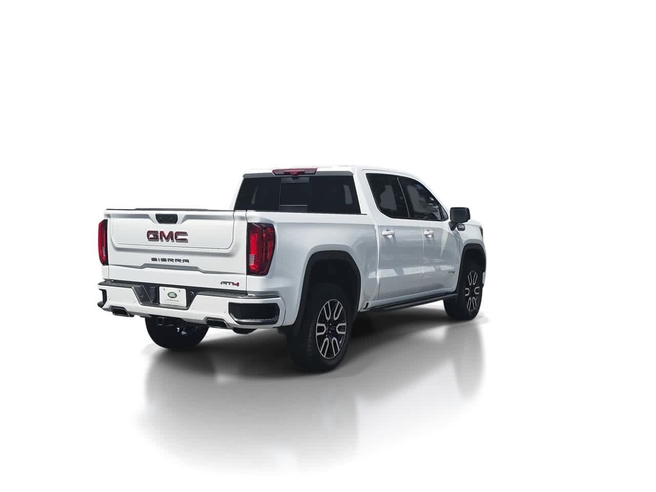 Used 2024 GMC Sierra 1500 AT4 w/ Technology Package AWD/4WD image 8