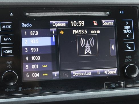 Used 2019 Toyota Tacoma TRD Sport image 19