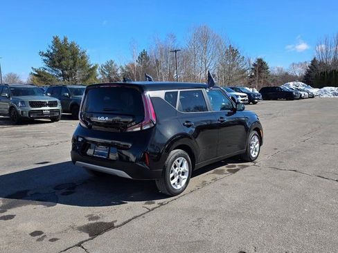 Certified 2025 Kia Soul LX w/ LX Technology Package image 3