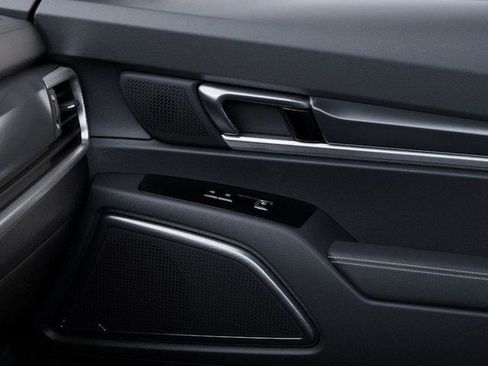 New 2025 Kia Telluride S image 25