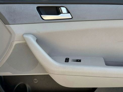 Used 2017 Hyundai Sonata SE image 41