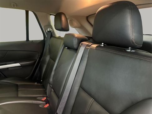 Used 2014 Ford Edge Limited w/ Driver Entry Package FWD image 10