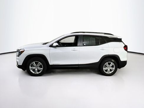 Used 2024 GMC Terrain SLE w/ Driver Convenience Package AWD/4WD image 8