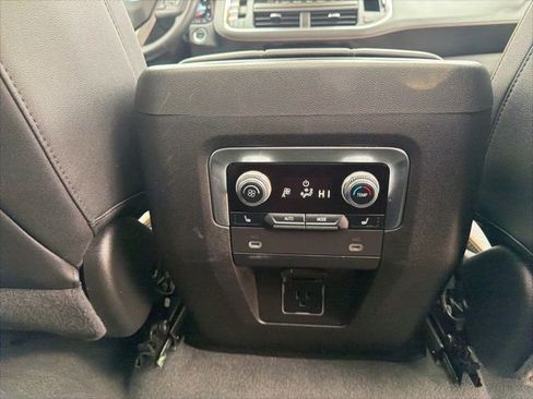 Used 2024 GMC Yukon AT4 w/ Technology Package image 13