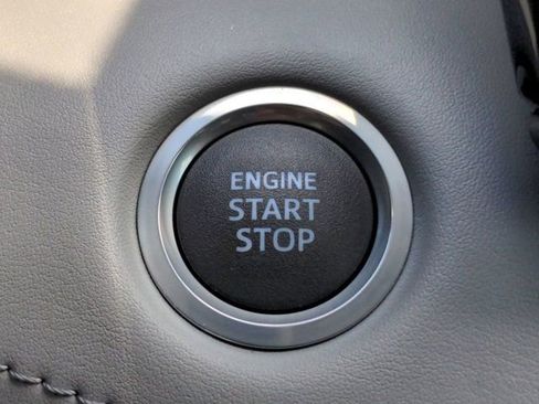 Used 2021 Toyota Highlander Limited image 29