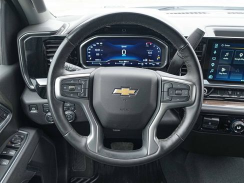 Used 2025 Chevrolet Silverado 2500 LT w/ Convenience Package AWD/4WD image 32
