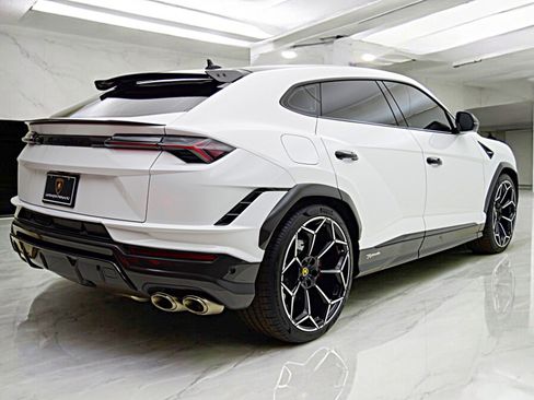 Used 2024 Lamborghini Urus Performante image 9