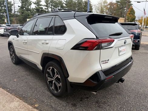 Used 2022 Toyota RAV4 XSE w/ Weather Package image 5