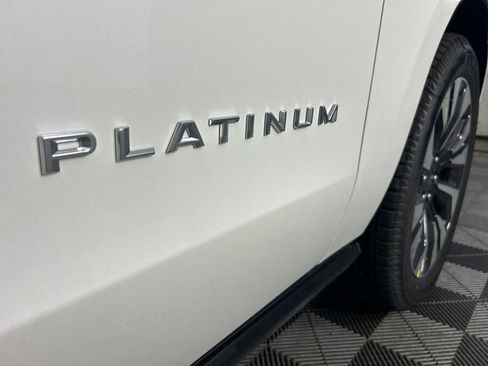 New 2026 Ford Expedition Max Platinum w/ Driver's Package image 5