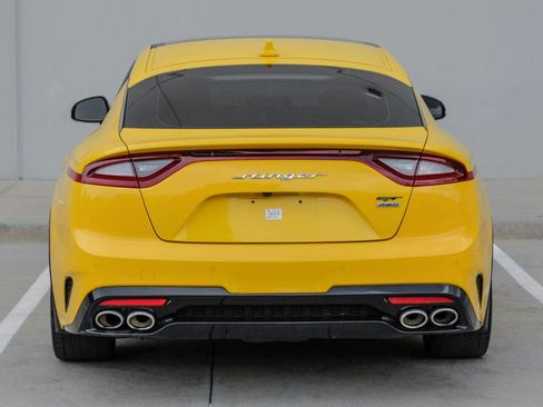 Used 2018 Kia Stinger GT2 AWD/4WD image 15