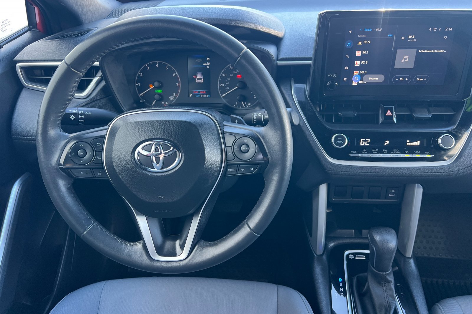 Certified 2024 Toyota Corolla Cross AWD Hybrid w/ Moonroof Package image 11