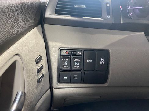 Used 2014 Honda Odyssey Touring image 26