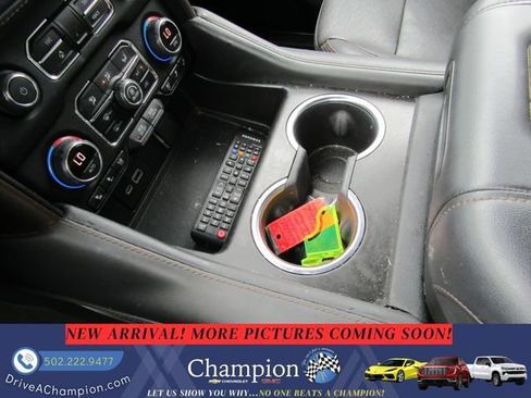 Used 2022 Chevrolet Suburban High Country AWD/4WD image 24