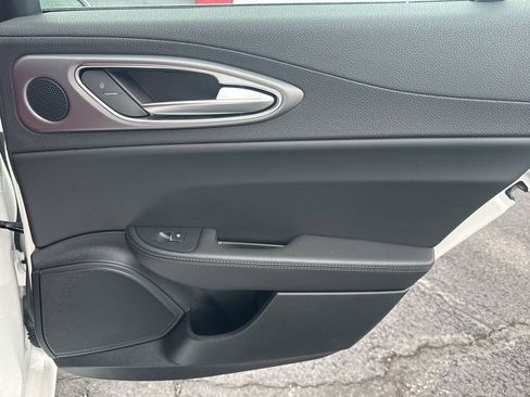 New 2025 Alfa Romeo Giulia Veloce w/ Veloce Package AWD image 20
