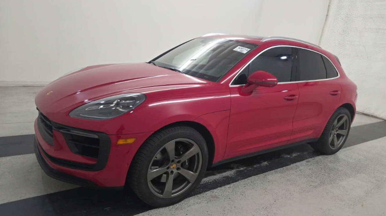 Used 2024 Porsche Macan S w/ Premium Plus Package AWD/4WD image 2