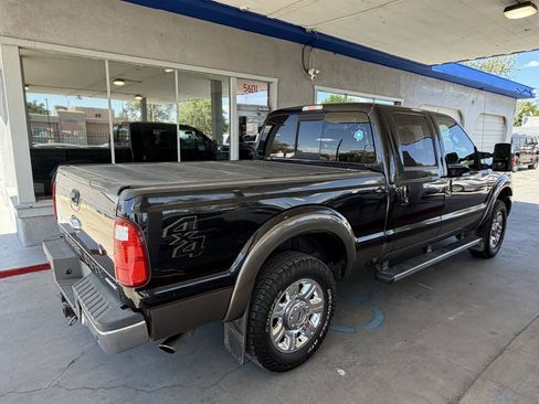 Used 2015 Ford F250 Lariat w/ Lariat Ultimate Package AWD/4WD image 8