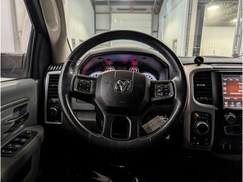 Used 2015 RAM 1500 Big Horn image 12