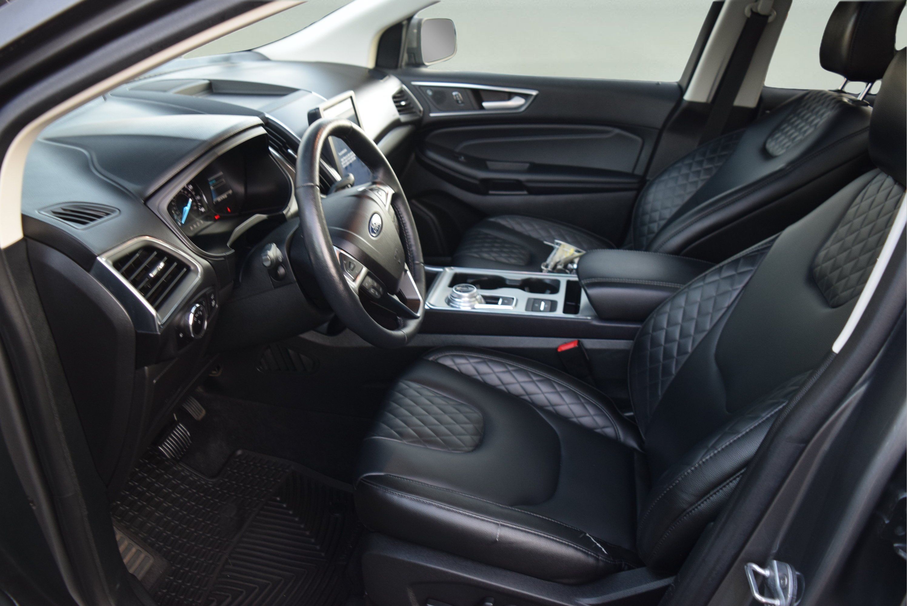 Certified 2023 Ford Edge Titanium AWD/4WD image 10