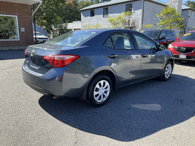 Used 2019 Toyota Corolla L FWD image 5