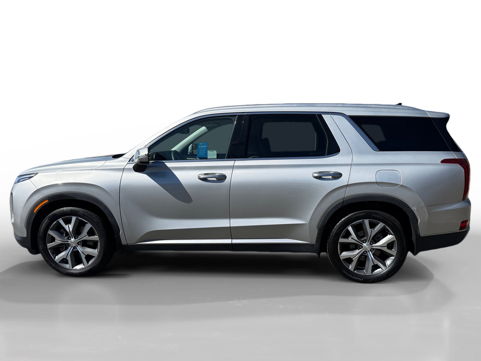 Used 2022 Hyundai Palisade SEL w/ Premium Package FWD image 2