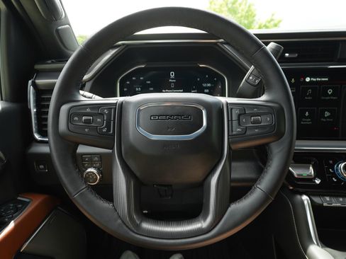 Used 2026 GMC Sierra 2500 Denali Ultimate image 19