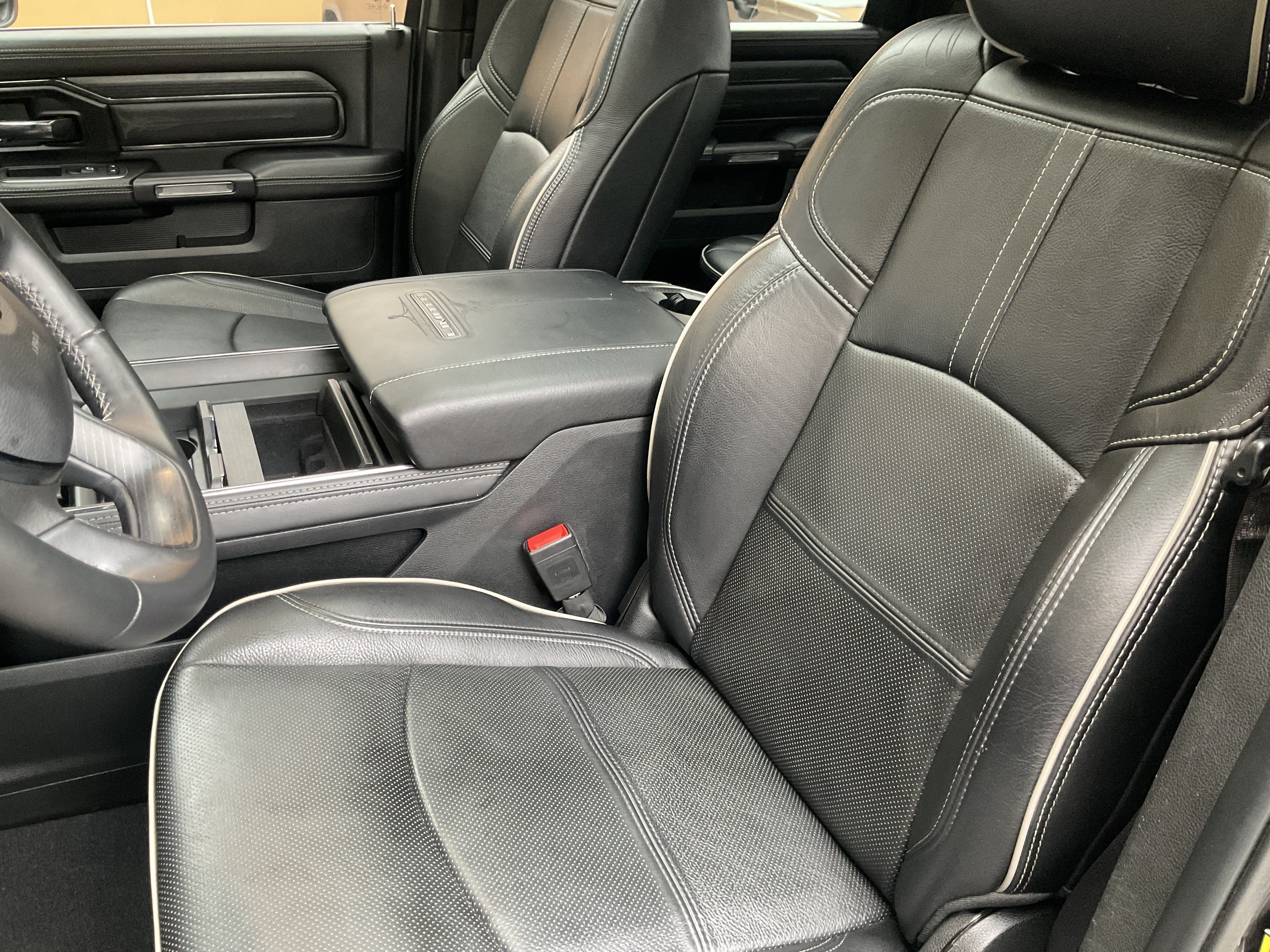 Used 2024 RAM 2500 Limited AWD/4WD image 34