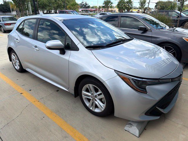 Used 2021 Toyota Corolla SE FWD image 3