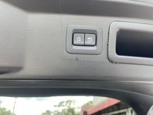 Used 2023 MAZDA CX-50 AWD 2.5 Turbo w/ Premium Pkg image 10