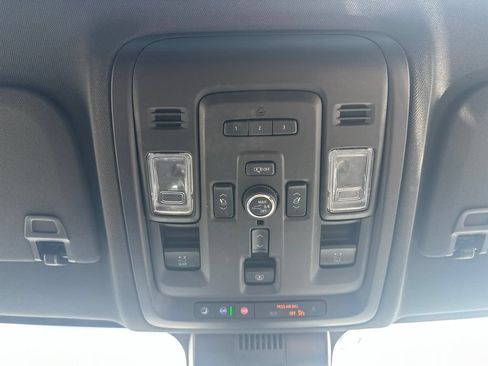 Used 2023 Chevrolet Tahoe High Country AWD/4WD image 27