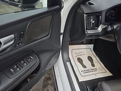 Used 2024 Volvo S60 B5 Plus w/ Climate Package image 29