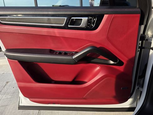 Certified 2021 Porsche Cayenne GTS image 23