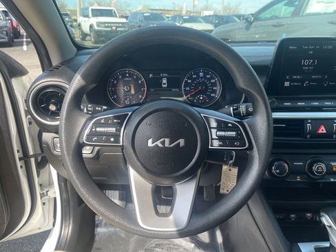 Used 2024 Kia Forte LXS w/ LXS Technology Package FWD image 16