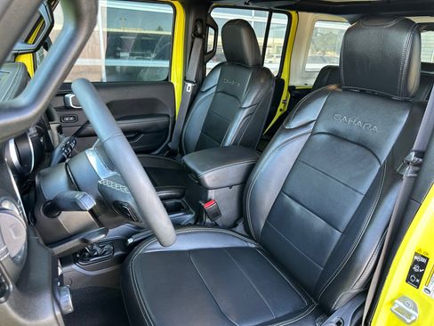 Used 2023 Jeep Wrangler Unlimited Sahara w/ Cold Weather Group AWD/4WD image 13