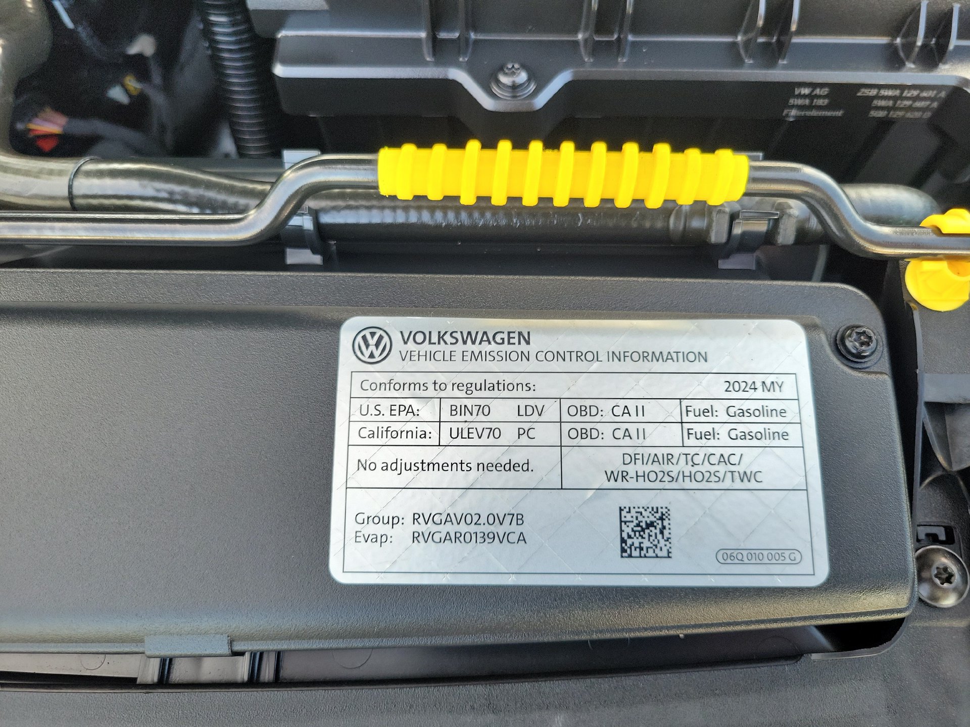 Used 2024 Volkswagen GTI SE FWD image 22
