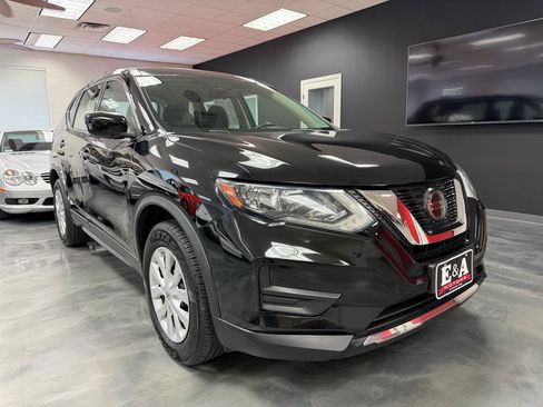Used 2020 Nissan Rogue S AWD/4WD image 4