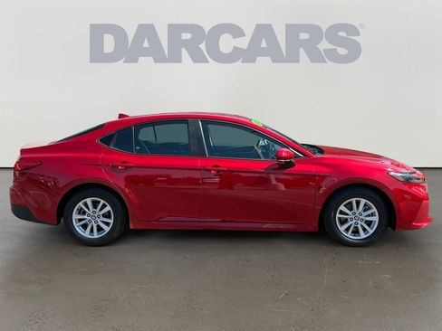 Used 2025 Toyota Camry LE FWD image 8
