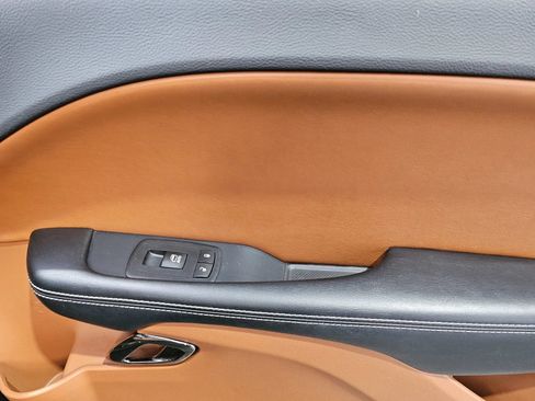 Used 2016 Dodge Challenger SRT Hellcat RWD image 6