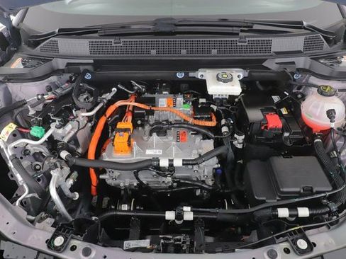 Used 2025 Chevrolet Equinox EV LT w/ Convenience Package image 15